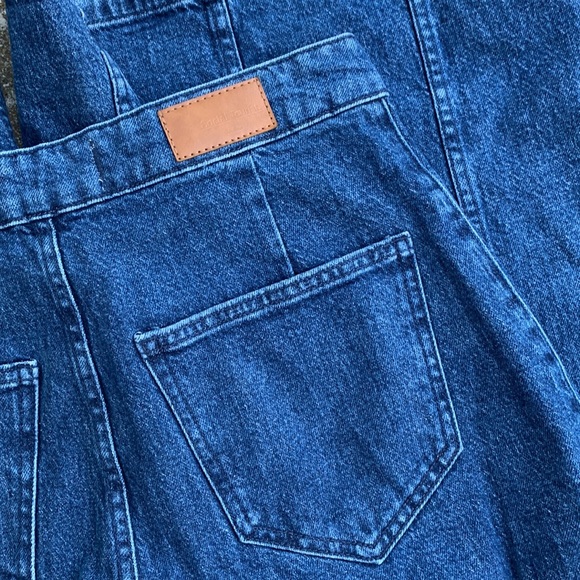 Social Tourist Hollister | Ultra High Rise Baggy Boho 70s Wide Leg Jeans - Picture 6 of 12